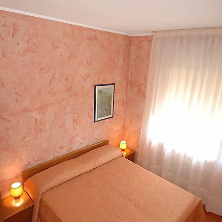Primavera Hotel 2*