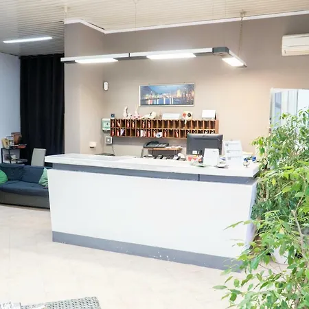 Primavera Hotel 2*